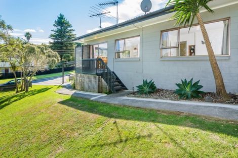 Photo of property in 1/43 Seaton Road, Murrays Bay, Auckland, 0630