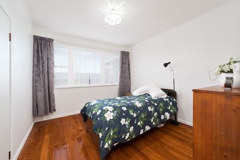 Photo of property in 7 Helena Street, Massey, Auckland, 0614
