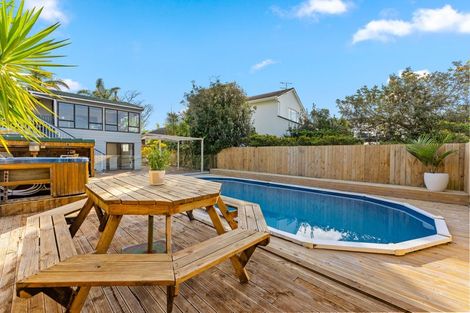 Photo of property in 34 Spinnaker Drive, Te Atatu Peninsula, Auckland, 0610