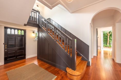 Photo of property in 9 Easdale Street, Kelburn, Wellington, 6012