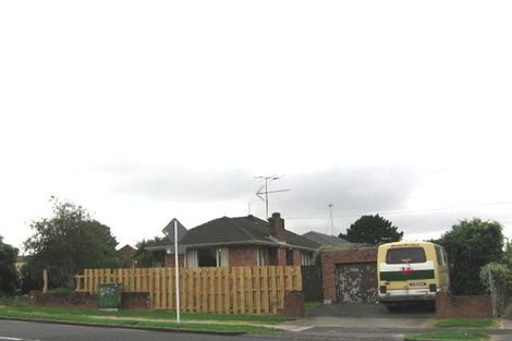 Photo of property in 2 Ferndale Road, Mount Wellington, Auckland, 1060