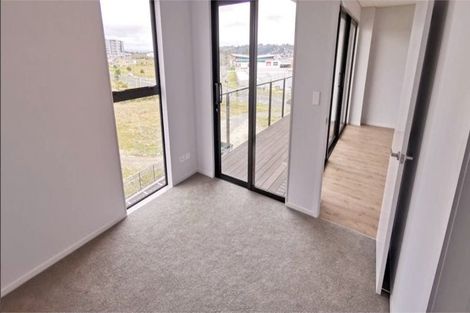 Photo of property in 304/3 Kaipiho Lane, Albany, Auckland, 0632