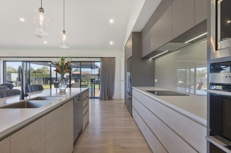 Photo of property in 134 Racecourse Road, Cambridge, 3493