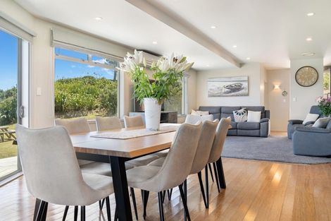 Photo of property in 20 Coates Avenue, Baylys Beach, Dargaville, 0377