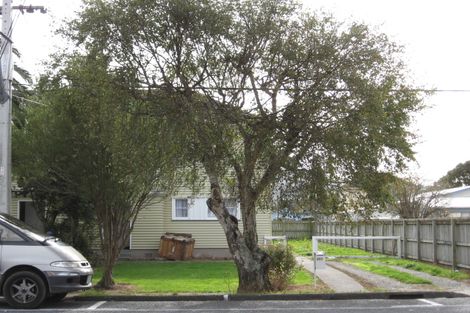 Photo of property in 207 Naenae Road, Naenae, Lower Hutt, 5011