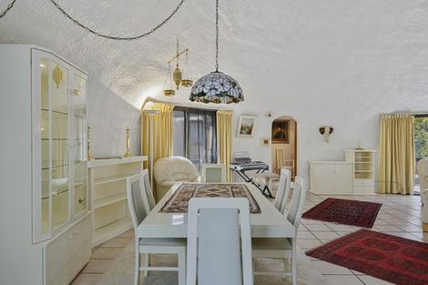 Photo of property in 254 Memorial Avenue, Burnside, Christchurch, 8053