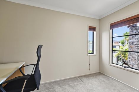 Photo of property in 12 Phoenicia Court, The Gardens, Auckland, 2105
