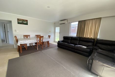 Photo of property in 2/14 Downing Street, Glenfield, Auckland, 0629