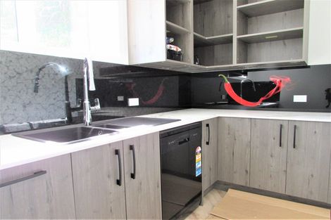 Photo of property in 14 Cessna Way, Newlands, Wellington, 6037