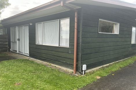 Photo of property in 44-46 Baylands Drive, Newlands, Wellington, 6037