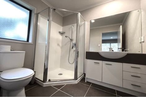 Photo of property in 4 Mordane Place, Flat Bush, Auckland, 2016