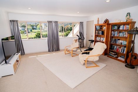 Photo of property in 13 Koromiko Drive, Coromandel, 3506