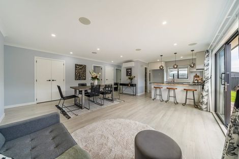 Photo of property in 11 Salisbury Crescent, Wallaceville, Upper Hutt, 5018