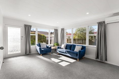 Photo of property in 20a Parera Grove, Heretaunga, Upper Hutt, 5018