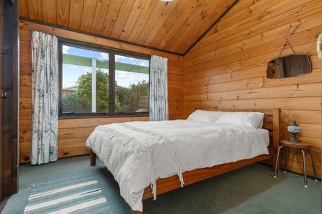 Photo of property in 19 Deller Drive, Carterton, 5713