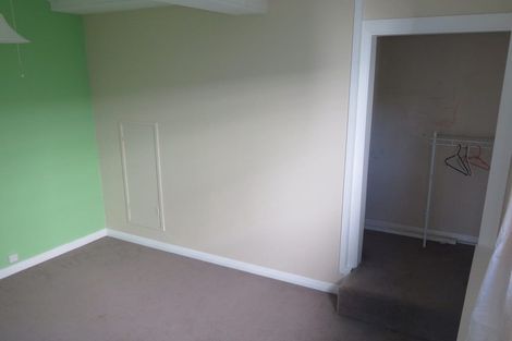 Photo of property in 28 Melbourne Road, Island Bay, Wellington, 6023