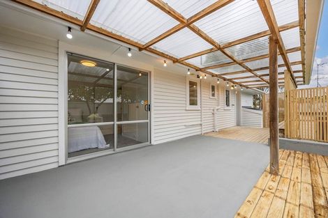 Photo of property in 17 Liddell Street, Hillcrest, Auckland, 0627