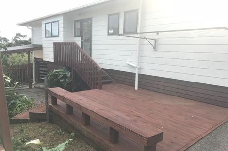 Photo of property in 1/13 Exeter Place, Unsworth Heights, Auckland, 0632