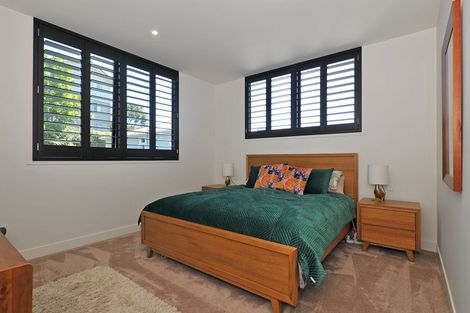 Photo of property in 12 Helen Street, Brooklyn, Wellington, 6021