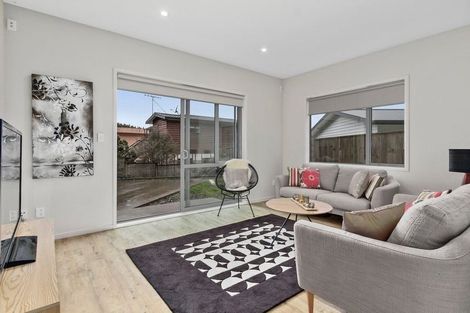 Photo of property in 64a Peterhouse Street, Tawa, Wellington, 5028