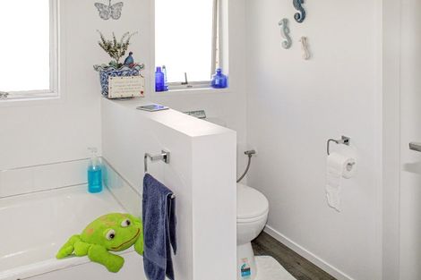 Photo of property in 8a Bruce Place, Highbury, Palmerston North, 4412