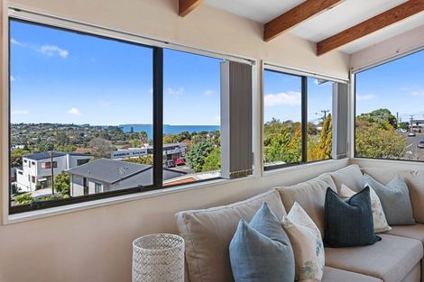 Photo of property in 852 Beach Road, Waiake, Auckland, 0630