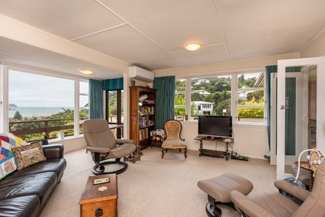 Photo of property in 44 Acheron Road, Paremata, Porirua, 5026