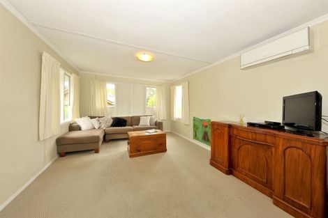 Photo of property in 19 Flinders Road, Heathcote Valley, Christchurch, 8022