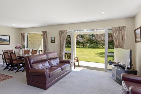 Photo of property in 100 School Road, Yaldhurst, Christchurch, 7676