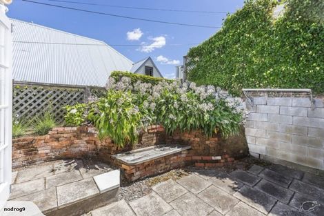 Photo of property in 5 Stafford Street, Mount Victoria, Wellington, 6011