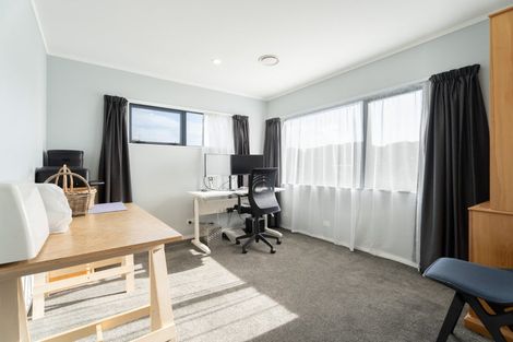 Photo of property in 7 Amesbury Drive, Churton Park, Wellington, 6037