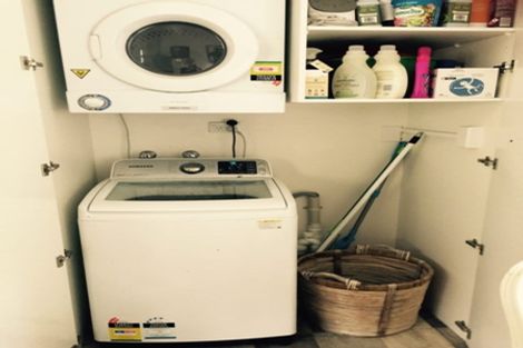 Photo of property in 34 Crawford Road, Kilbirnie, Wellington, 6022