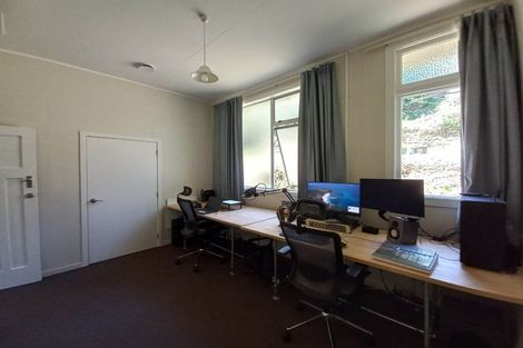 Photo of property in 66 Gladstone Road, Dalmore, Dunedin, 9010