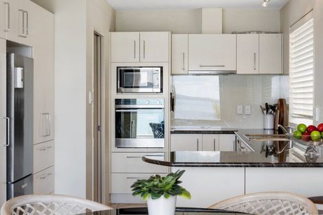 Photo of property in 1/13 Takutai Avenue, Bucklands Beach, Auckland, 2012