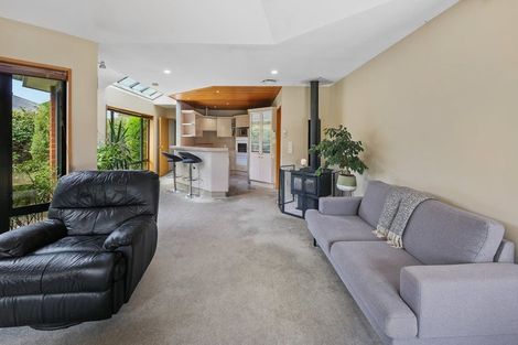 Photo of property in 2/113 Avonhead Road, Avonhead, Christchurch, 8042