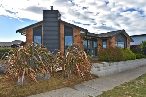 Photo of property in 15 Kawari Drive, Pegasus, 7612