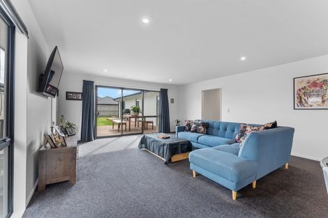 Photo of property in 10 Minerva Crescent, Woodend, 7610