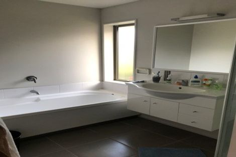 Photo of property in 4 Cyclamen Place, Aidanfield, Christchurch, 8025