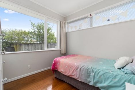 Photo of property in 1 Waipani Road, Te Atatu Peninsula, Auckland, 0610