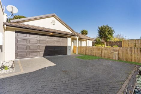 Photo of property in 3/8 Saints Court, Manurewa, Auckland, 2102