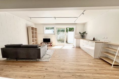Photo of property in 1/9 Nigel Road, Browns Bay, Auckland, 0630