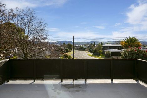 Photo of property in 33 Hyde Avenue, Richmond Heights, Taupo, 3330