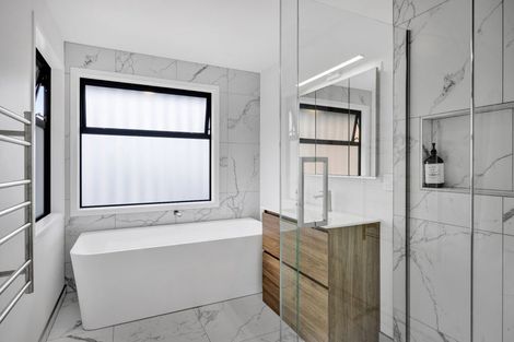 Photo of property in 12 Te Ara O Ngakeiha, Fitzroy, New Plymouth, 4312