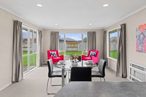 Photo of property in 5 Boston Parade, Kelvin Grove, Palmerston North, 4414