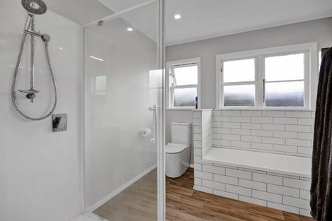 Photo of property in 41 Camberwell Road, Hawera, 4610