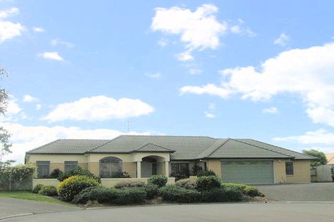Photo of property in 18 Crichton Terrace, Mount Maunganui, 3116