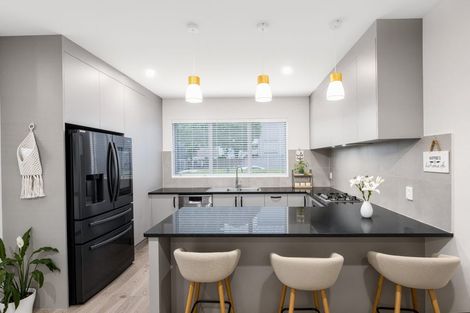 Photo of property in 41 Sunshine Boulevard, Sunnyvale, Auckland, 0612