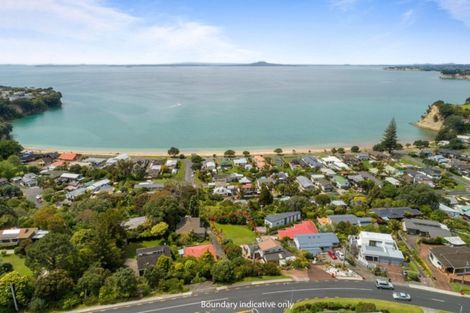 Photo of property in 28a Wade River Road, Stanmore Bay, Whangaparaoa, 0932