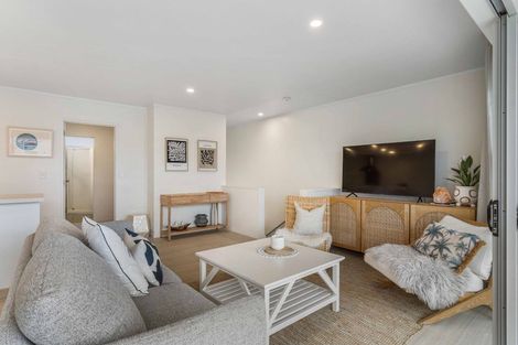 Photo of property in 319 Beverley Terrace, Whangamata, 3620