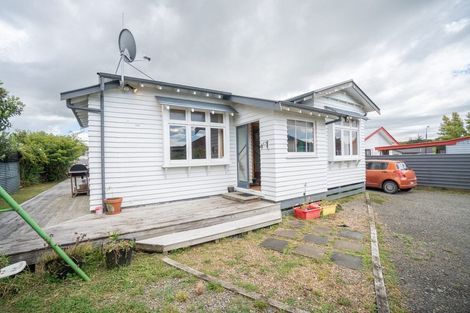 Photo of property in 25 Tiller Close, Kelvin Grove, Palmerston North, 4414